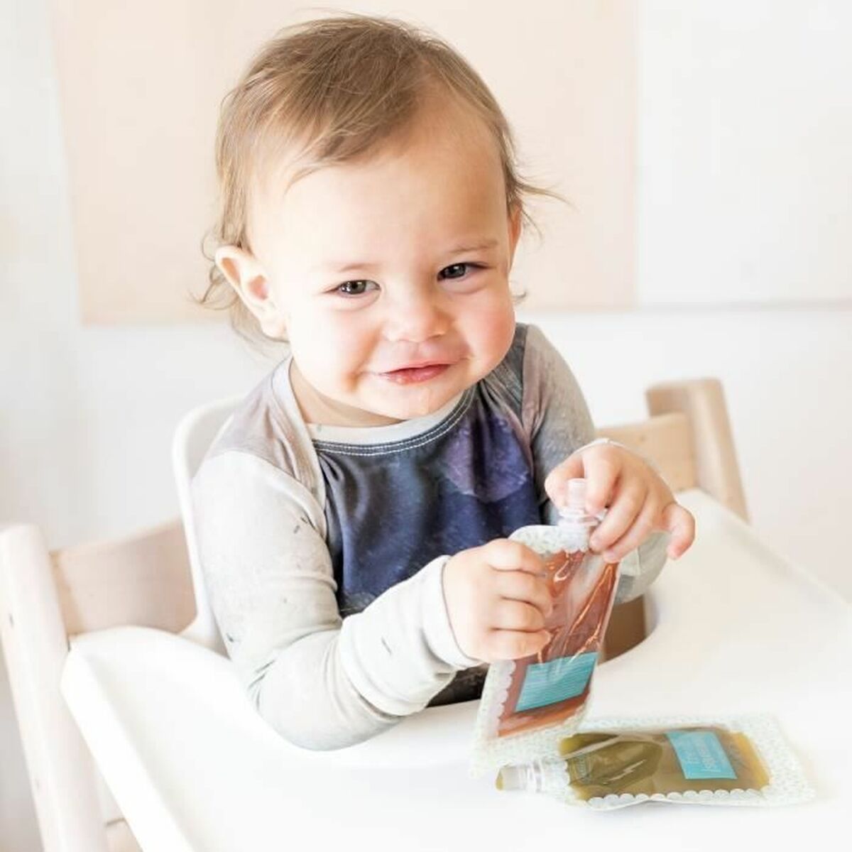 V4H180330C372231E6BBA170468B09B33B3R7054422P6