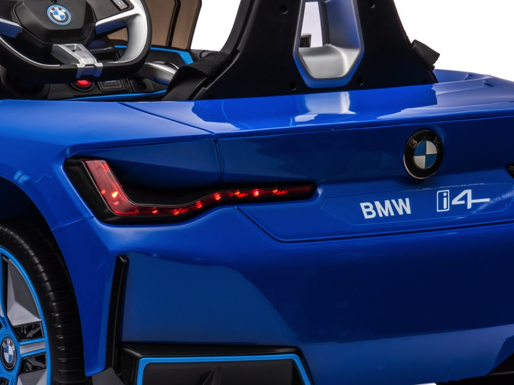 BMW i4, elektrische kinderauto, 12V, leren stoel, muziekmodule en meer!