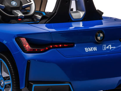 BMW i4, elektrische kinderauto, 12V, leren stoel, muziekmodule en meer!