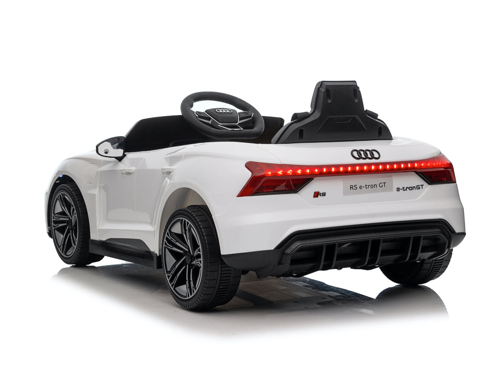 Audi RS e-tron GT, een 12 volt elektrische kinderauto met muziekmodule en meer!
